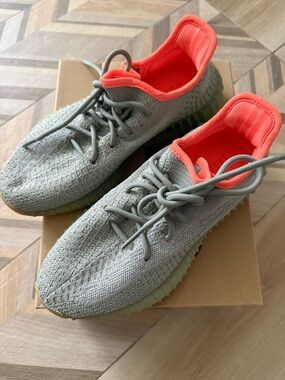 adidas Yeezy Boost 350 V2 ‘DESSERT SAGE’